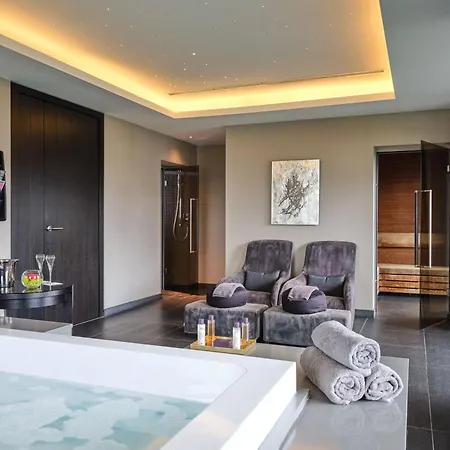 Hotel The Europe & Fossa