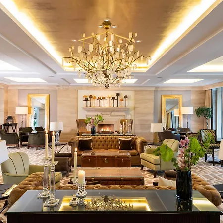 The Europe & Hotel Fossa