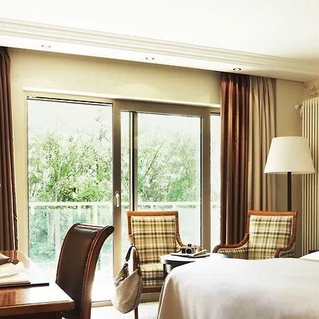 ومنتجع The Europe 5*