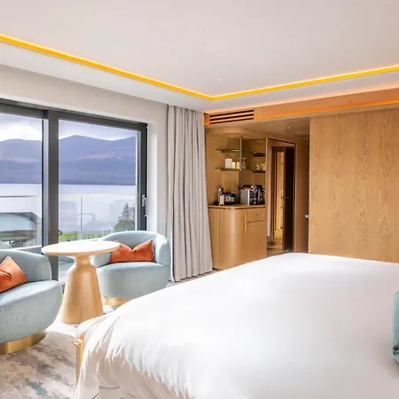 The Europe & Отель Fossa