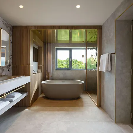 Hotel The Europe &