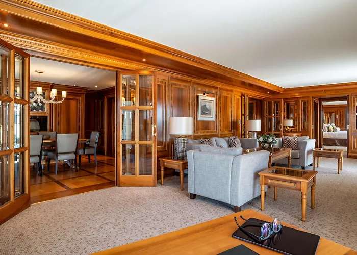 Отель The Europe &