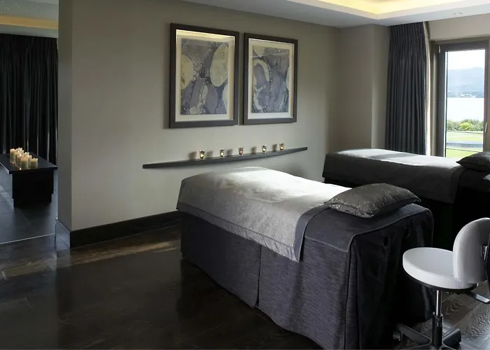 The Europe & Отель