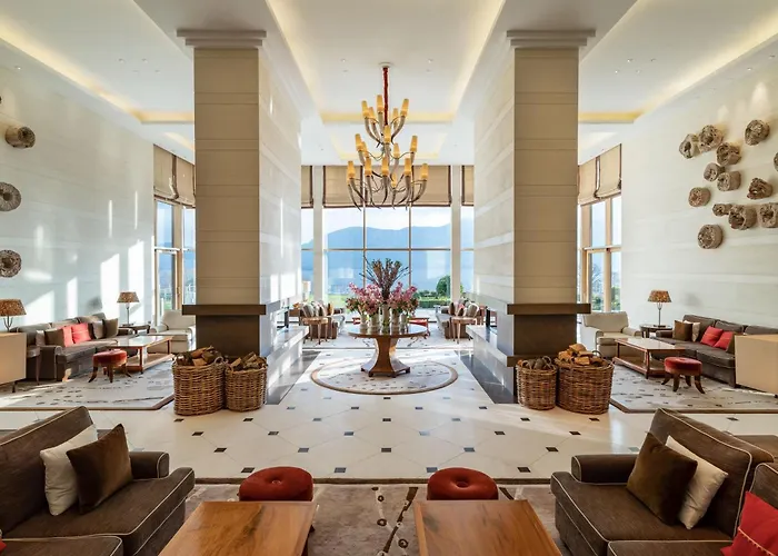 Отель The Europe & Fossa