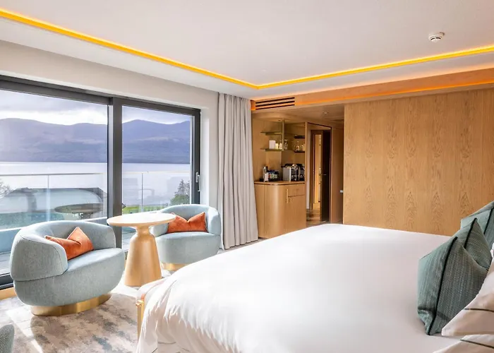 The Europe & Отель Fossa